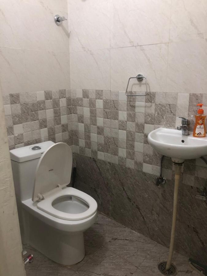 Purple Lotus Hotel Варанаси Екстериор снимка